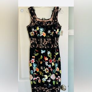 Jax black Label Floral embroidered coctail dress size 10 NWT